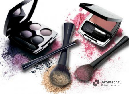 Более 120-ти оттенков новой коллекции Avon